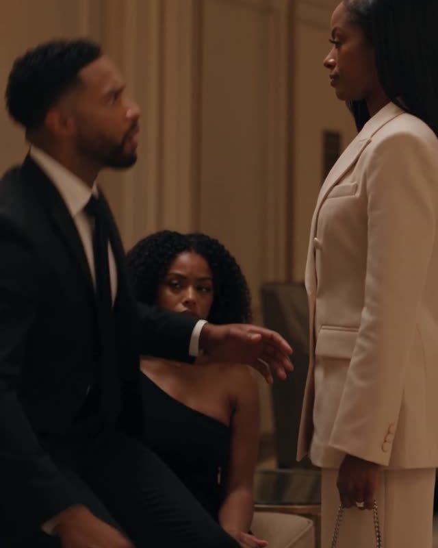 He Made Me Sign Divorce Papers in Front of His Mistress. He Didn't Know What My Father Did That Morning.